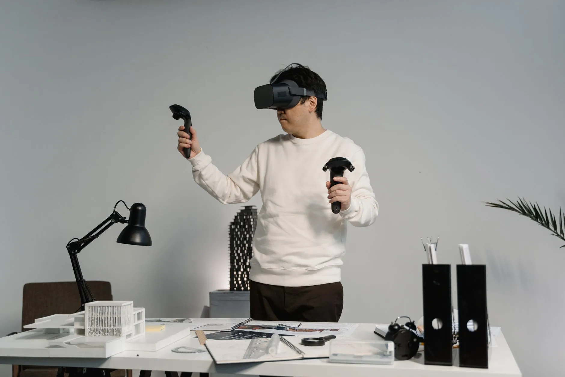 2025年网站模板设计趋势:交互原型工具与页面布局的融合实践